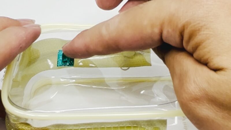 クラフトパーツの圧着