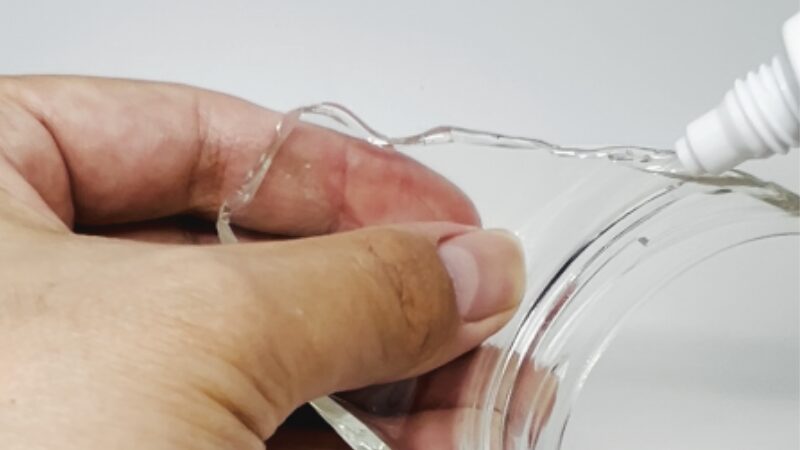 接着剤 スーパーXゴールド 塗布